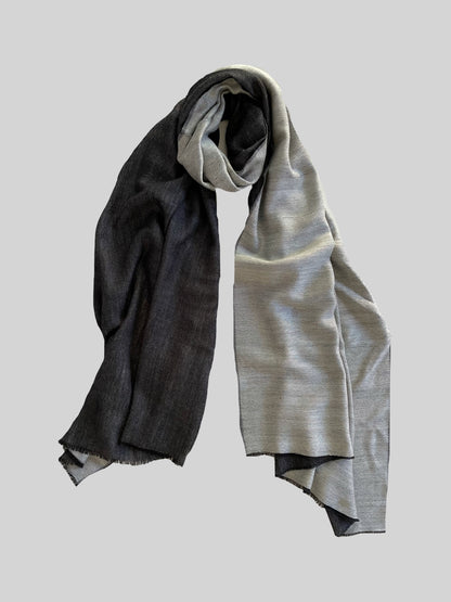 WOVEN Reversible Cashmere Scarf - Grey